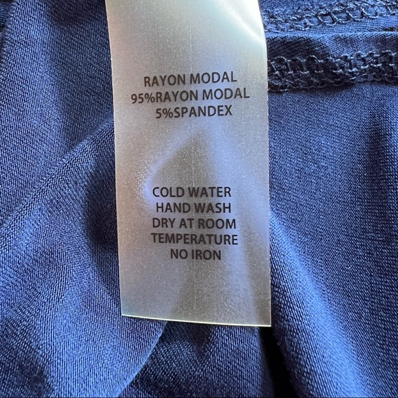 ⭐️ Soft Surroundings Navy Blue Cowl Neck Tunic Sleeveless Pockets  Casual Dress - Picture 7 of 8